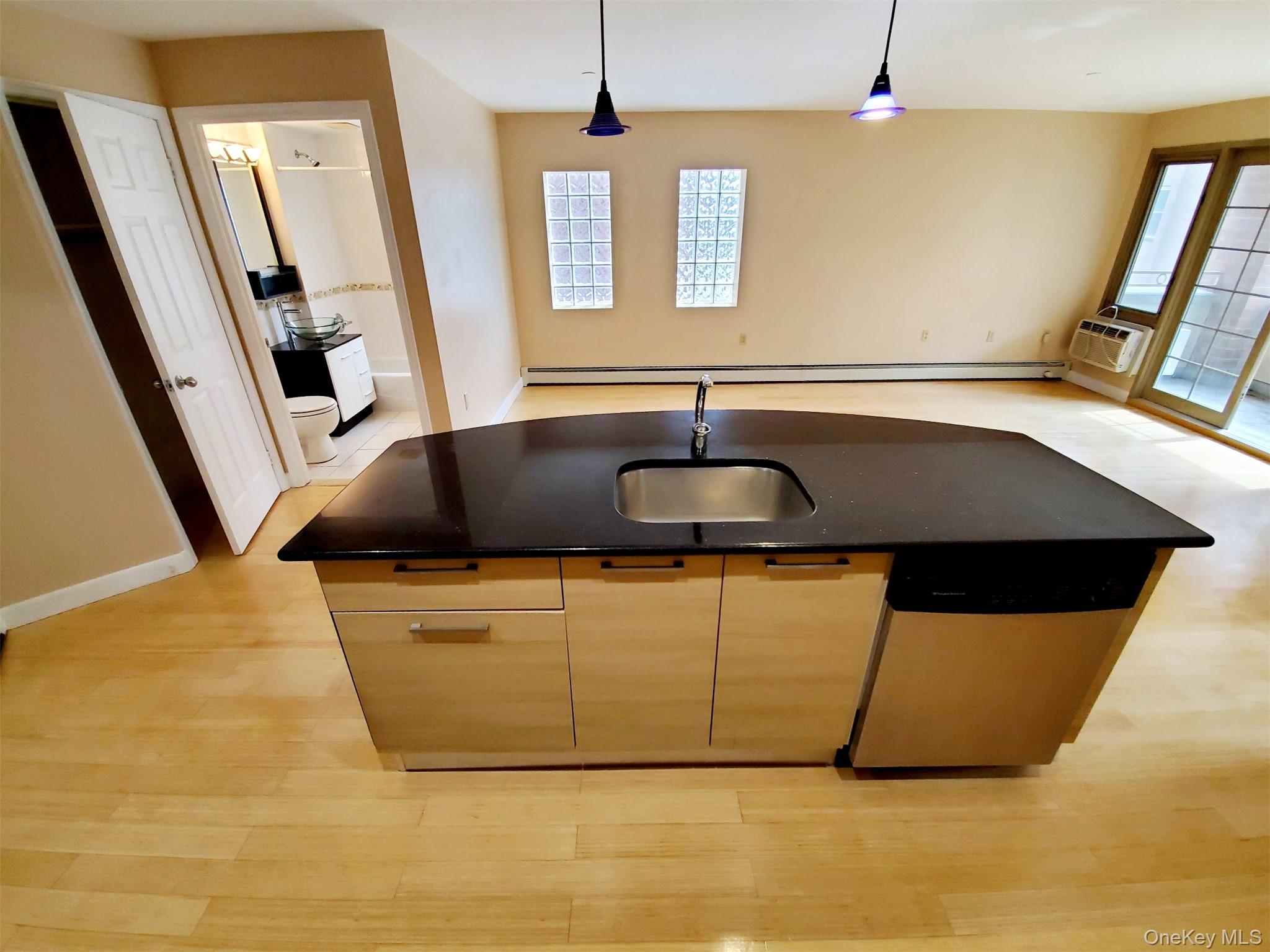 83-75 117th Street # 2D, Kew Gardens, NY 11418