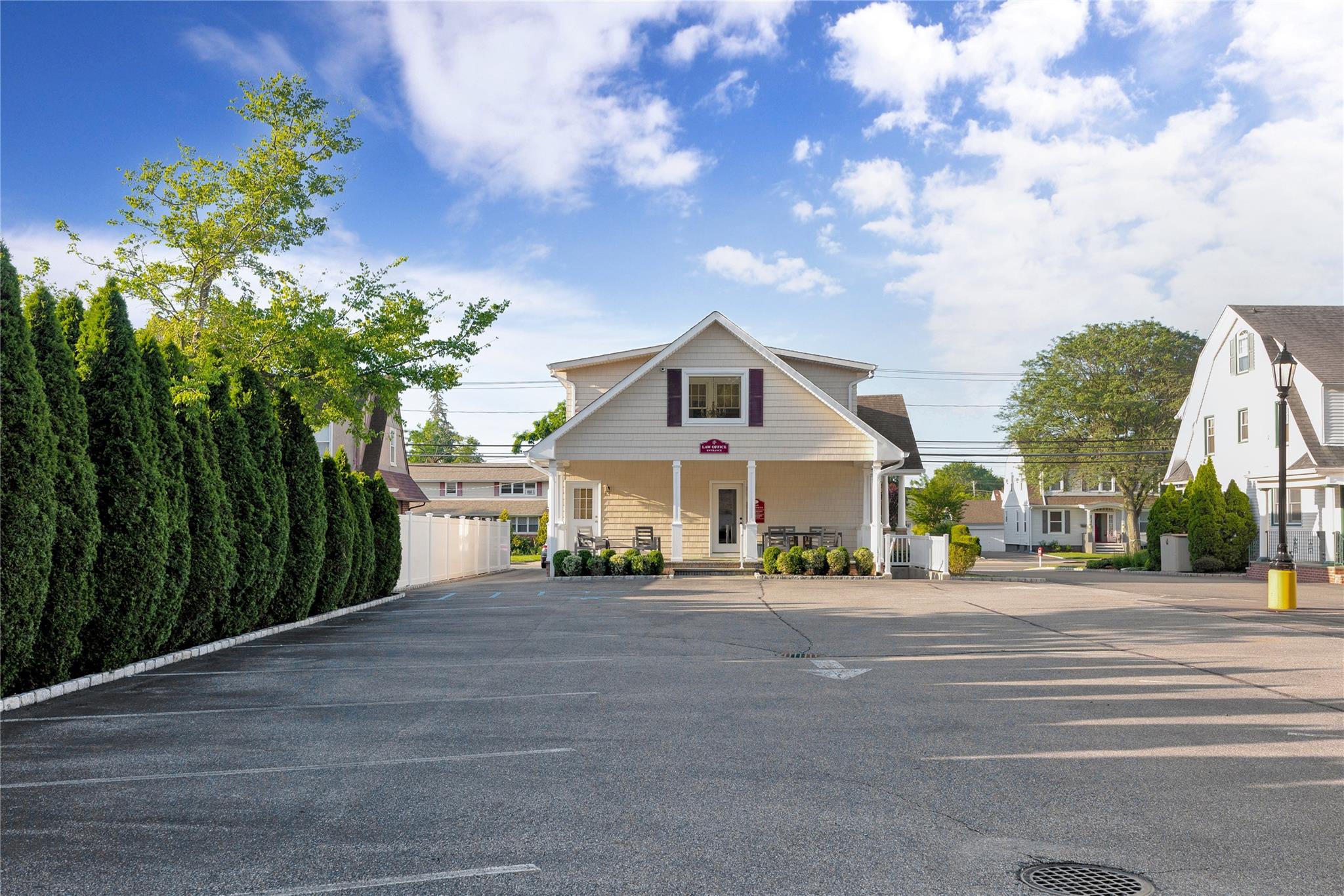 111 Conklin Street, Farmingdale, NY 11735