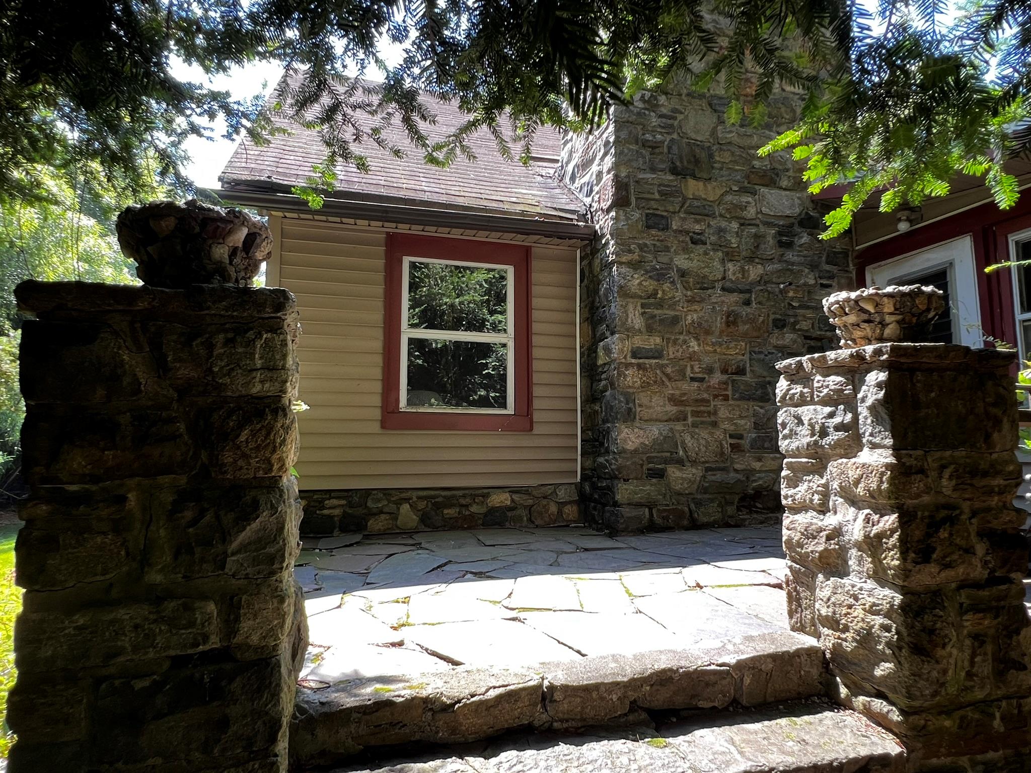 2 Briar Lane, Crompond, NY 10517