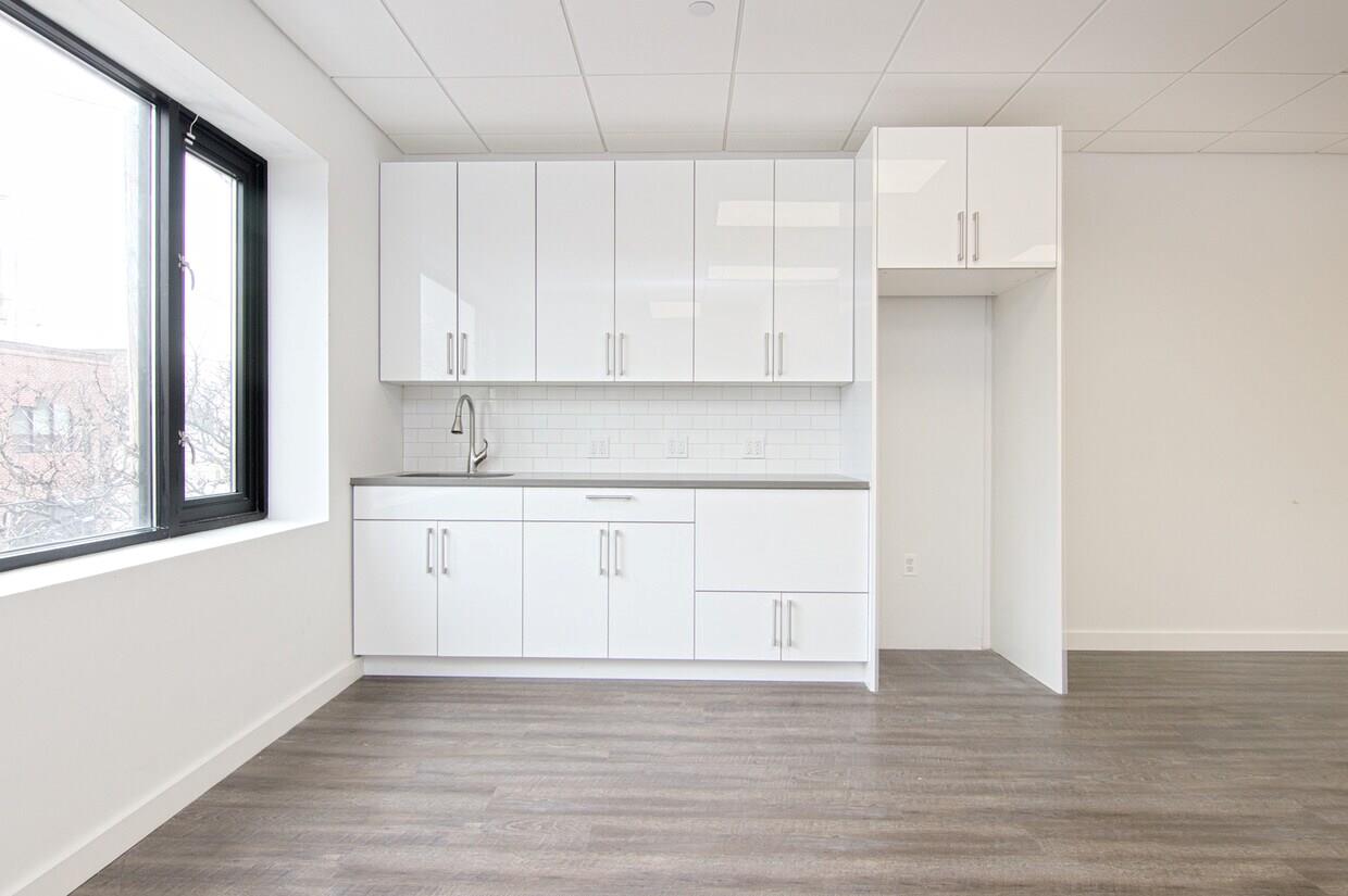 18-31 42nd Street, Astoria, NY 11103