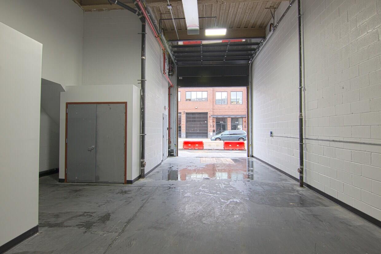 18-31 42nd Street, Astoria, NY 11103