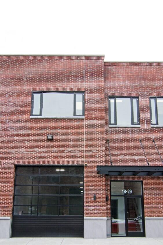 18-31 42nd Street, Astoria, NY 11103