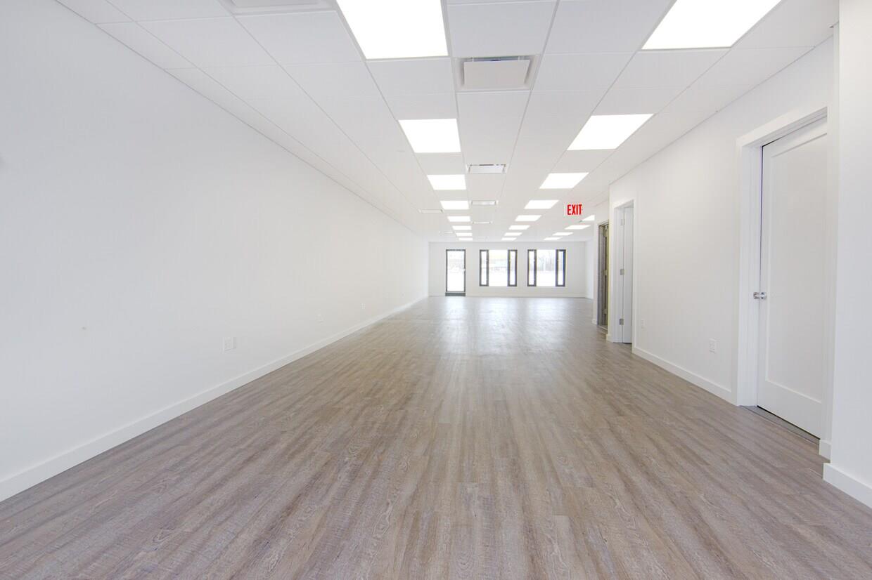 18-31 42nd Street, Astoria, NY 11103