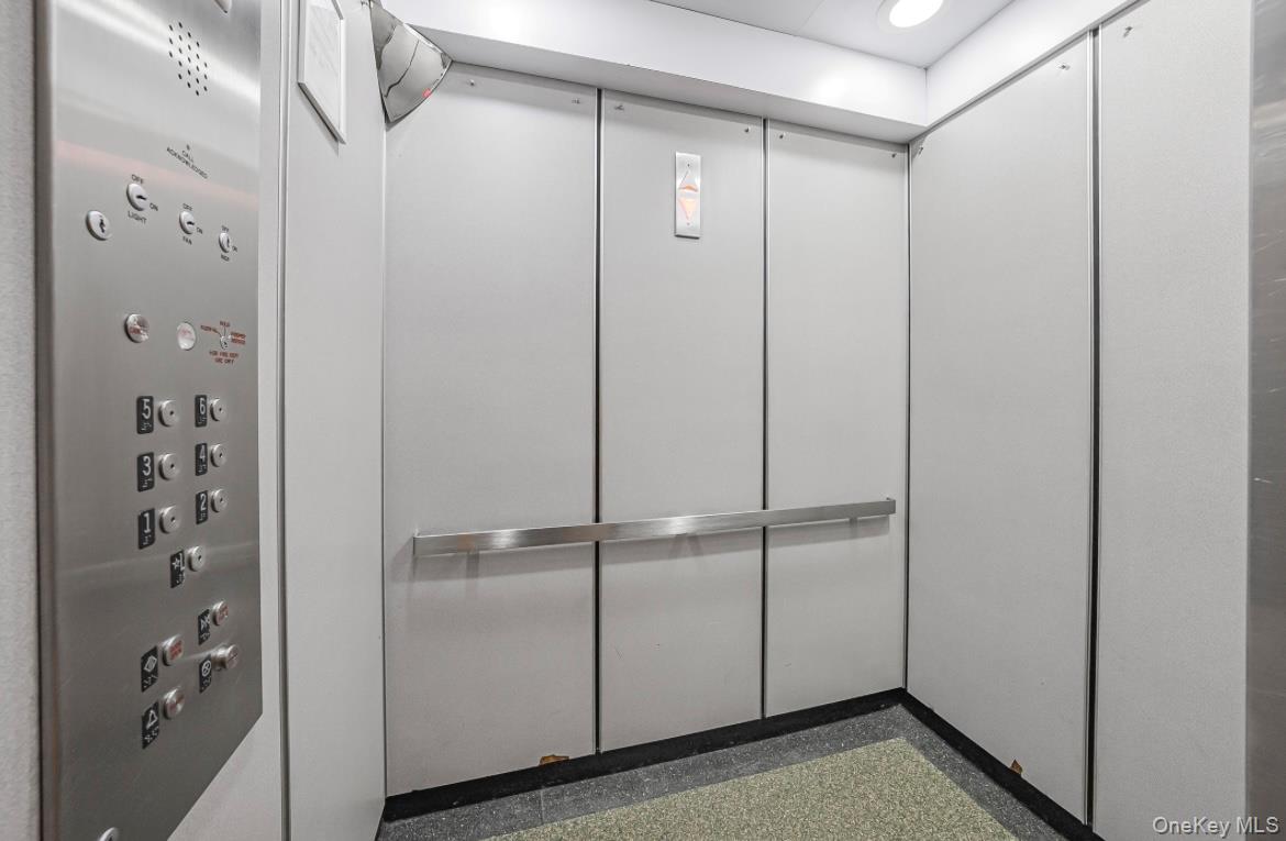 46-01 39th Avenue # 106, Sunnyside, NY 11104