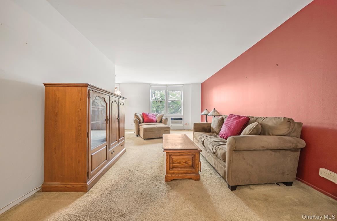 46-01 39th Avenue # 106, Sunnyside, NY 11104