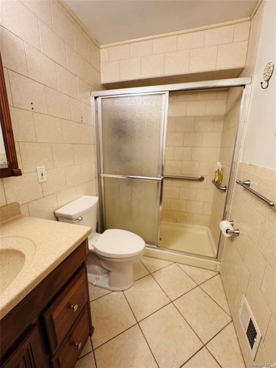 110 Roxbury Drive, Commack, NY 11725