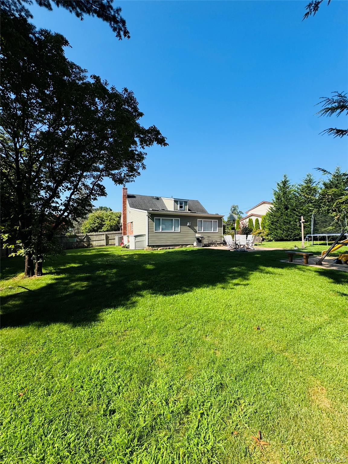 110 Roxbury Drive, Commack, NY 11725