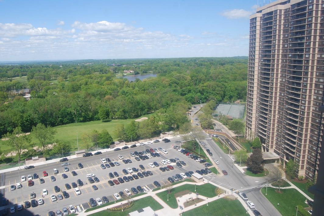 27010 grand central Parkway # 32F, Floral Park, NY 11005