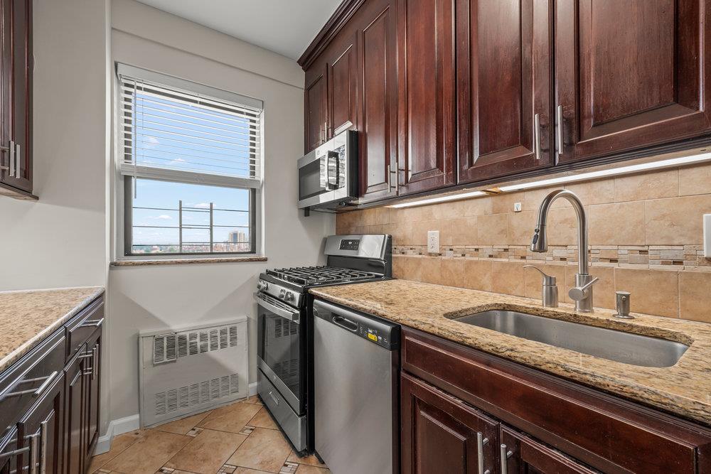 99-72 66th Road # 9B, Rego Park, NY 11374