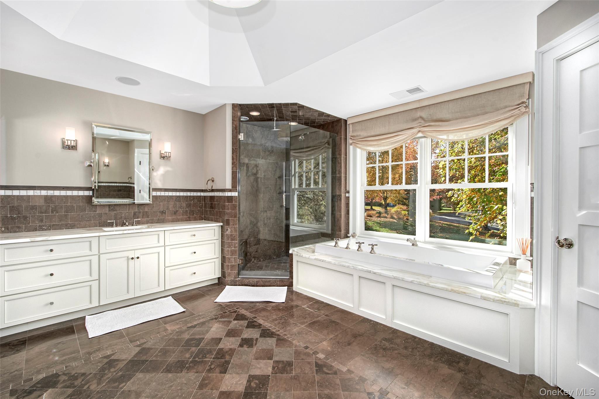 5 Sutton Farm Drive, Chappaqua, NY 10514