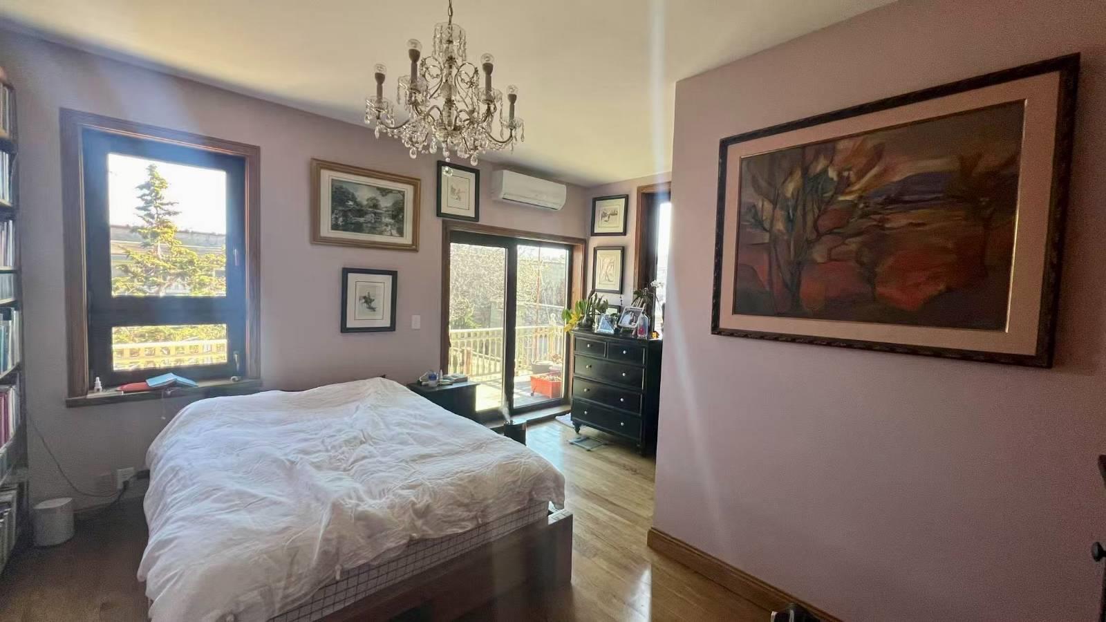 5741 58th Street, Maspeth, NY 11378