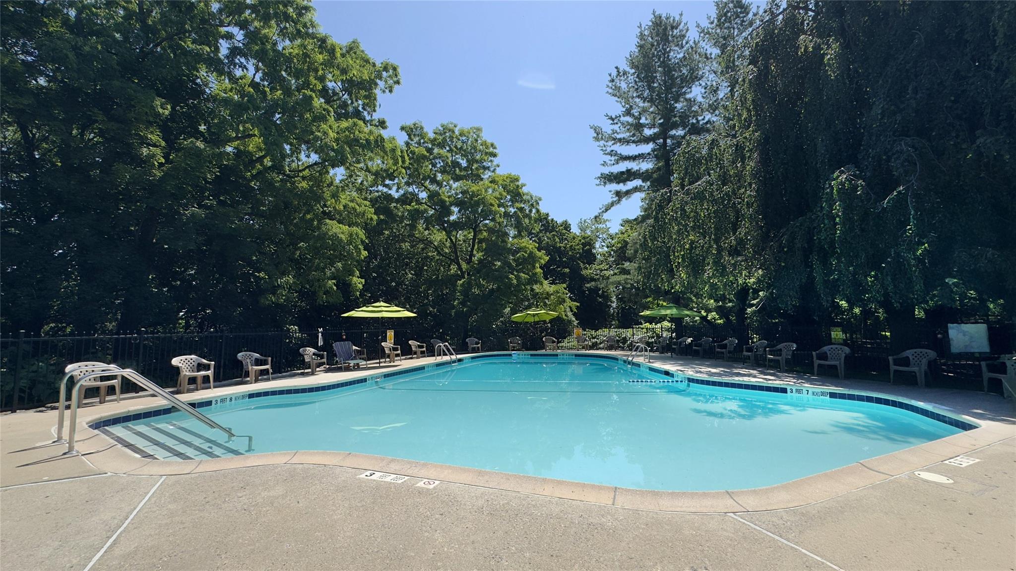 6 Lisa Court, Dobbs Ferry, NY 10522