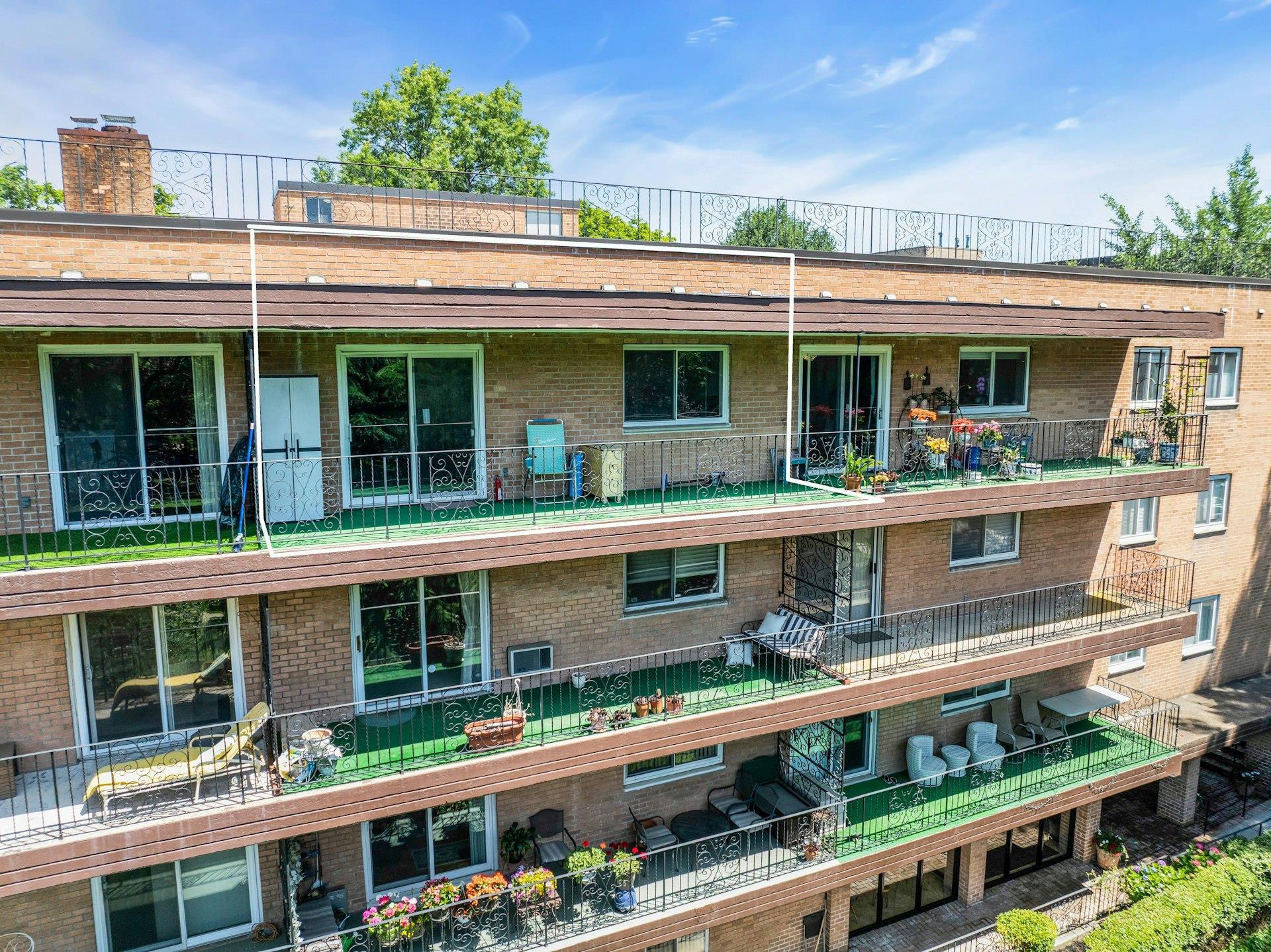 30 Barstow Road N # 3C, Great Neck, NY 11021