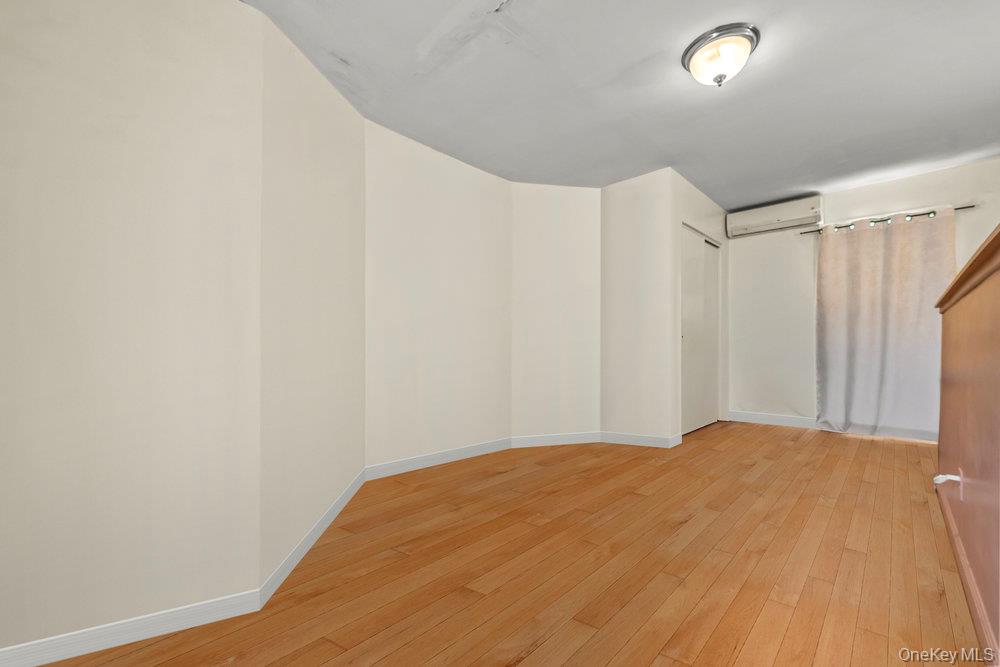 1314 College Point Blvd, College Point, NY 11356