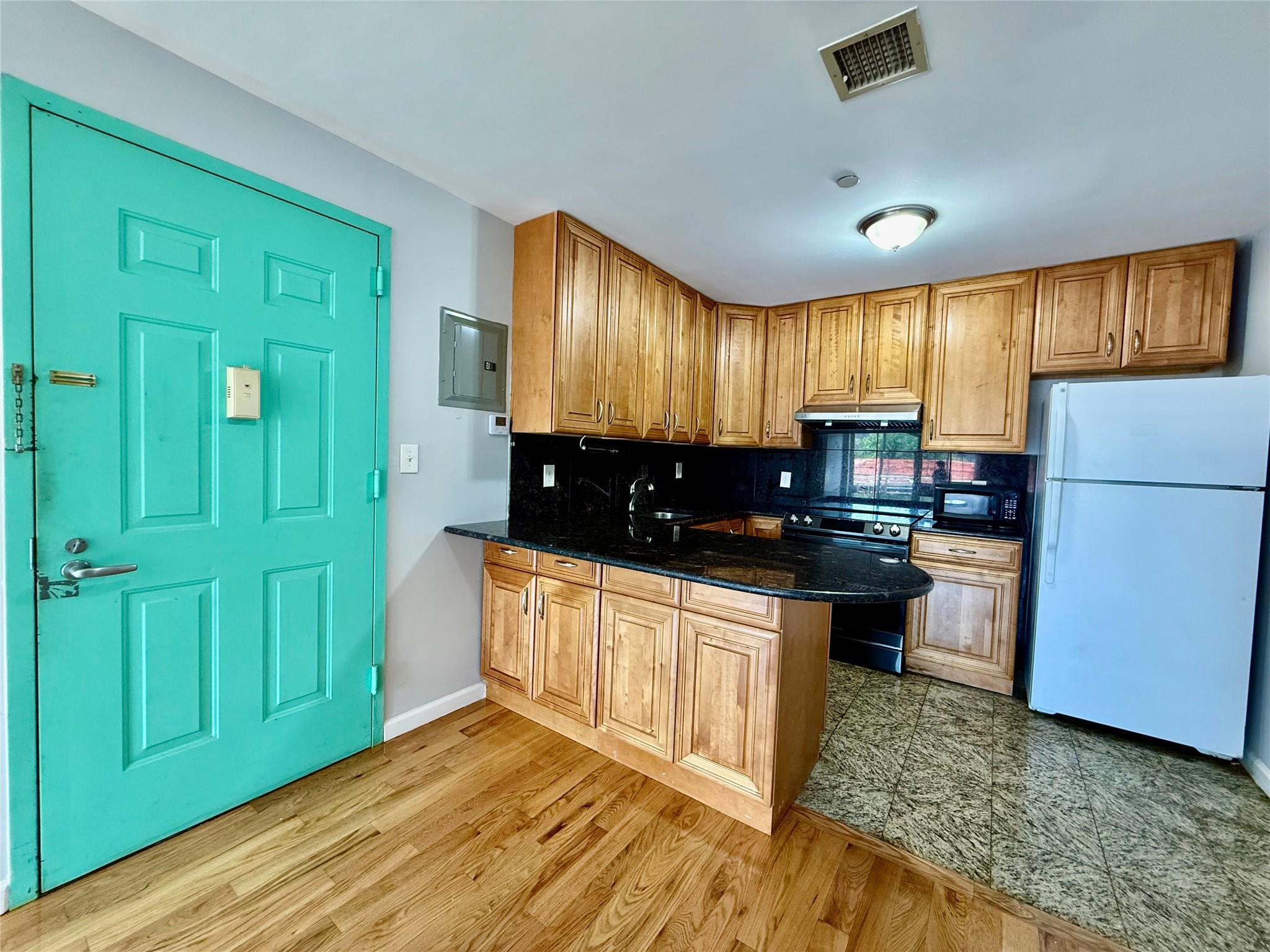 31-18 Union Street # 3B, Flushing, NY 11354