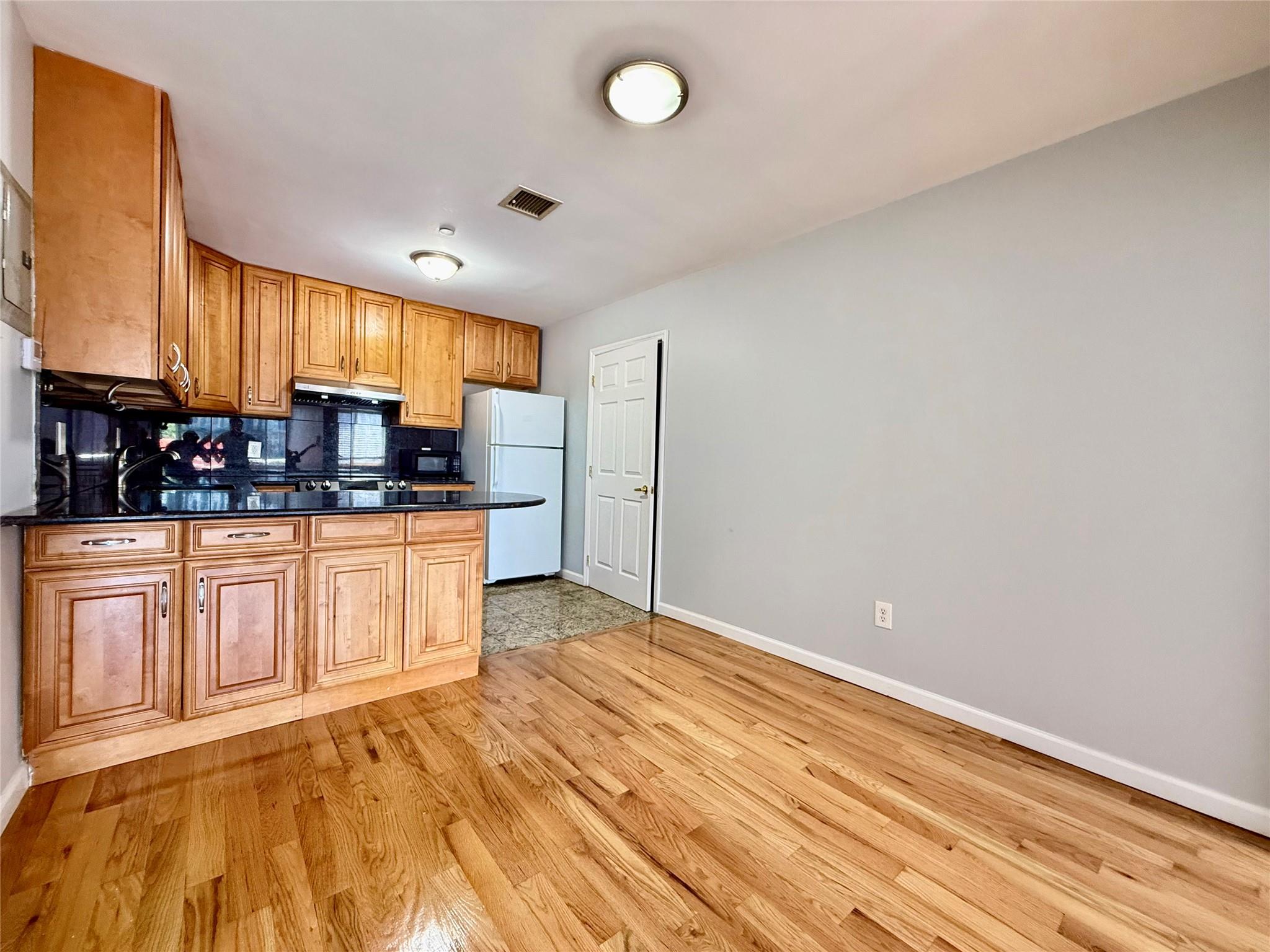 31-18 Union Street # 3B, Flushing, NY 11354