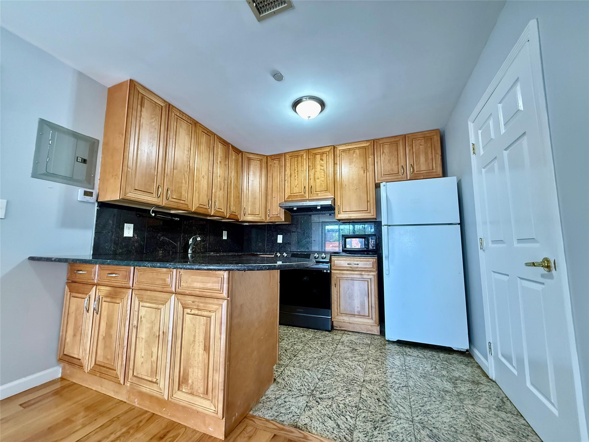 31-18 Union Street # 3B, Flushing, NY 11354