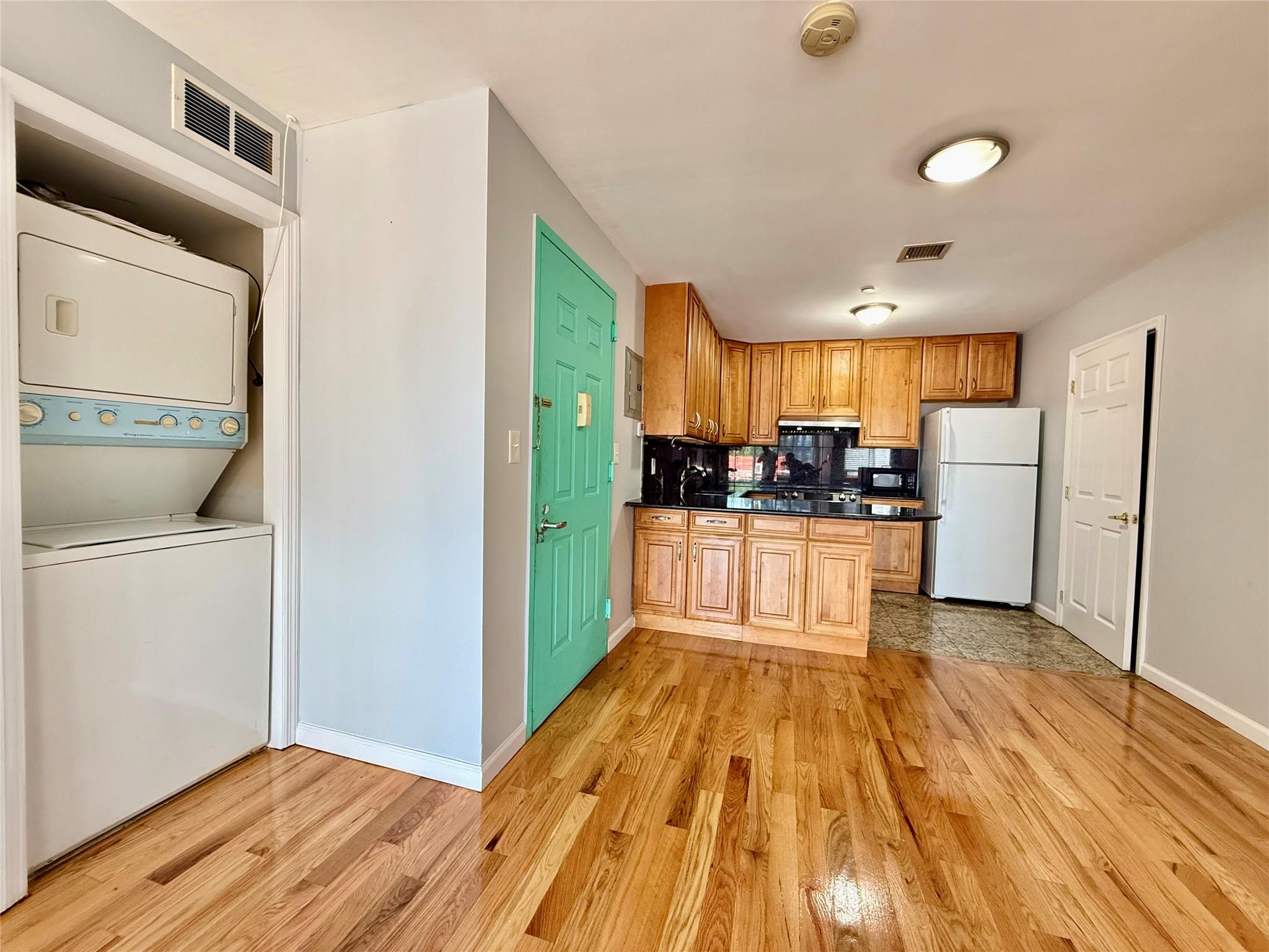 31-18 Union Street # 3B, Flushing, NY 11354