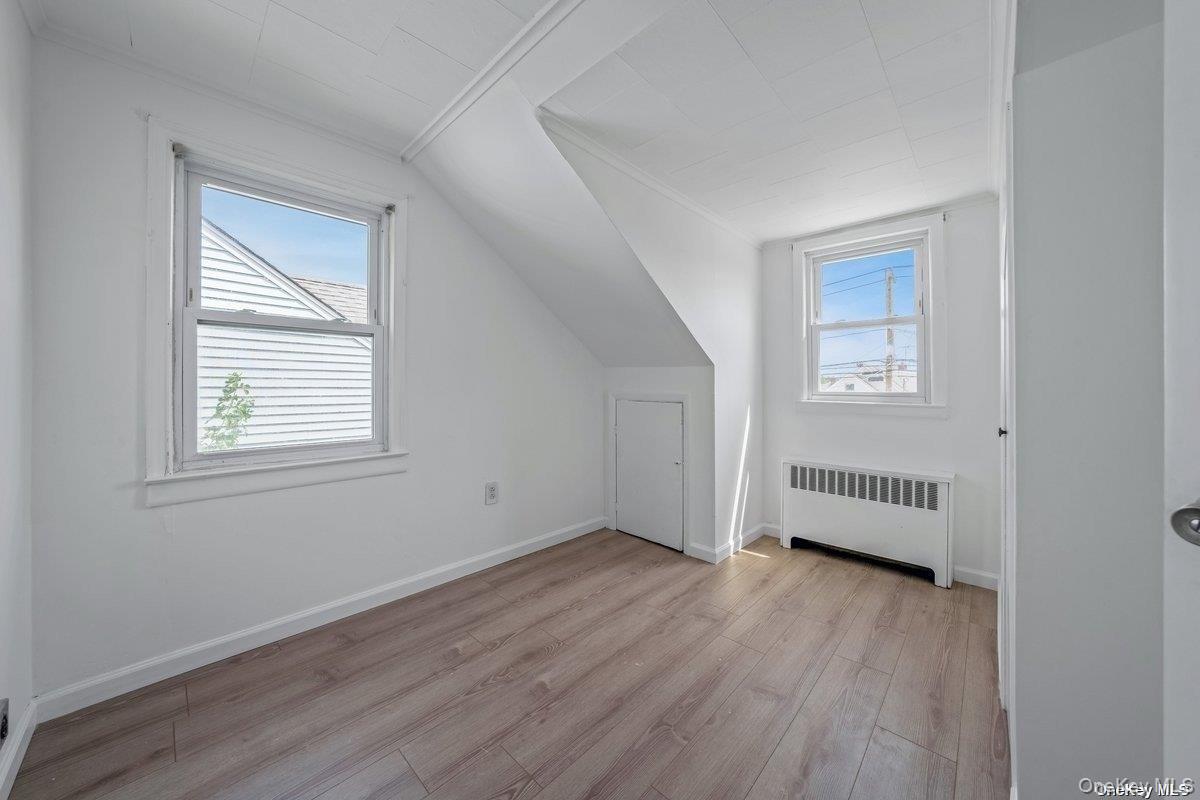 216 Raff Avenue, Mineola, NY 11501