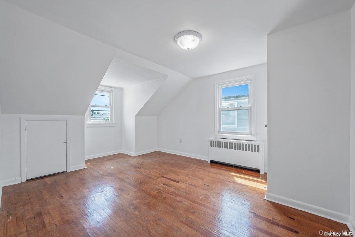 216 Raff Avenue, Mineola, NY 11501