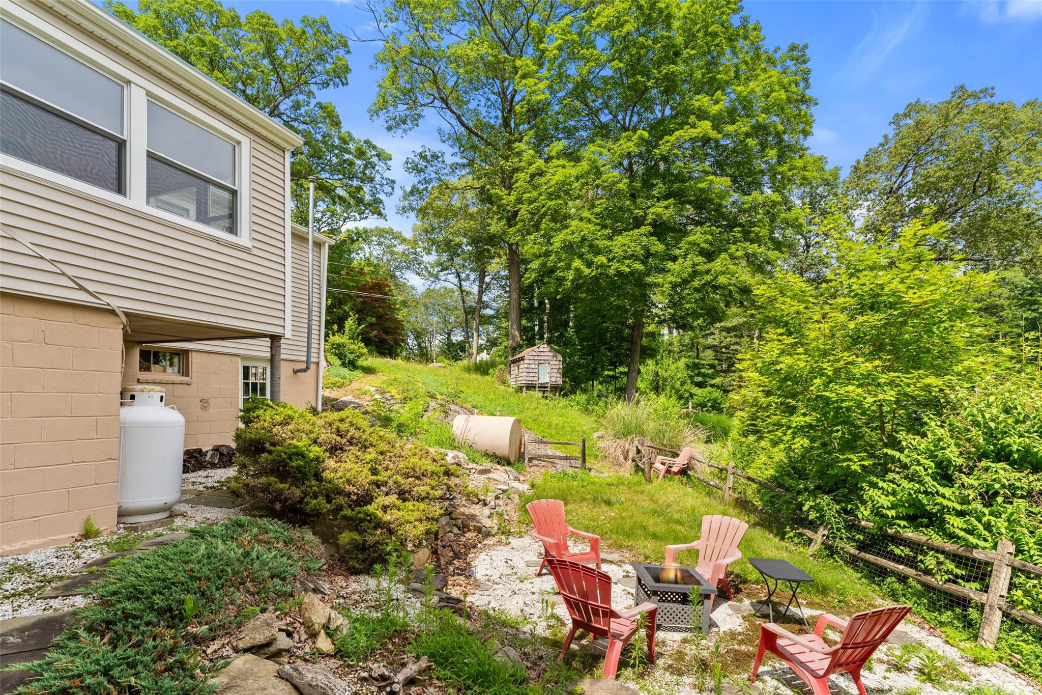 15 Cricket Lane, Mahopac, NY 10541