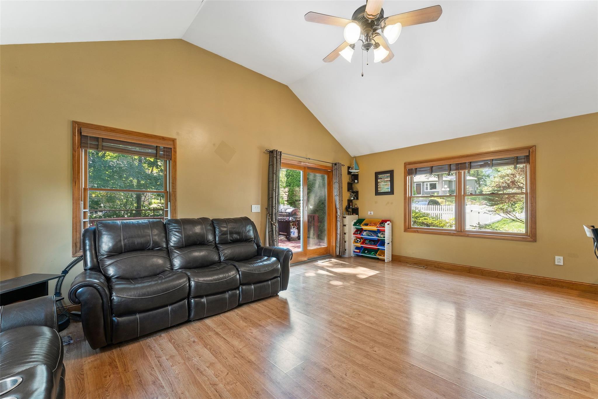 15 Cricket Lane, Mahopac, NY 10541