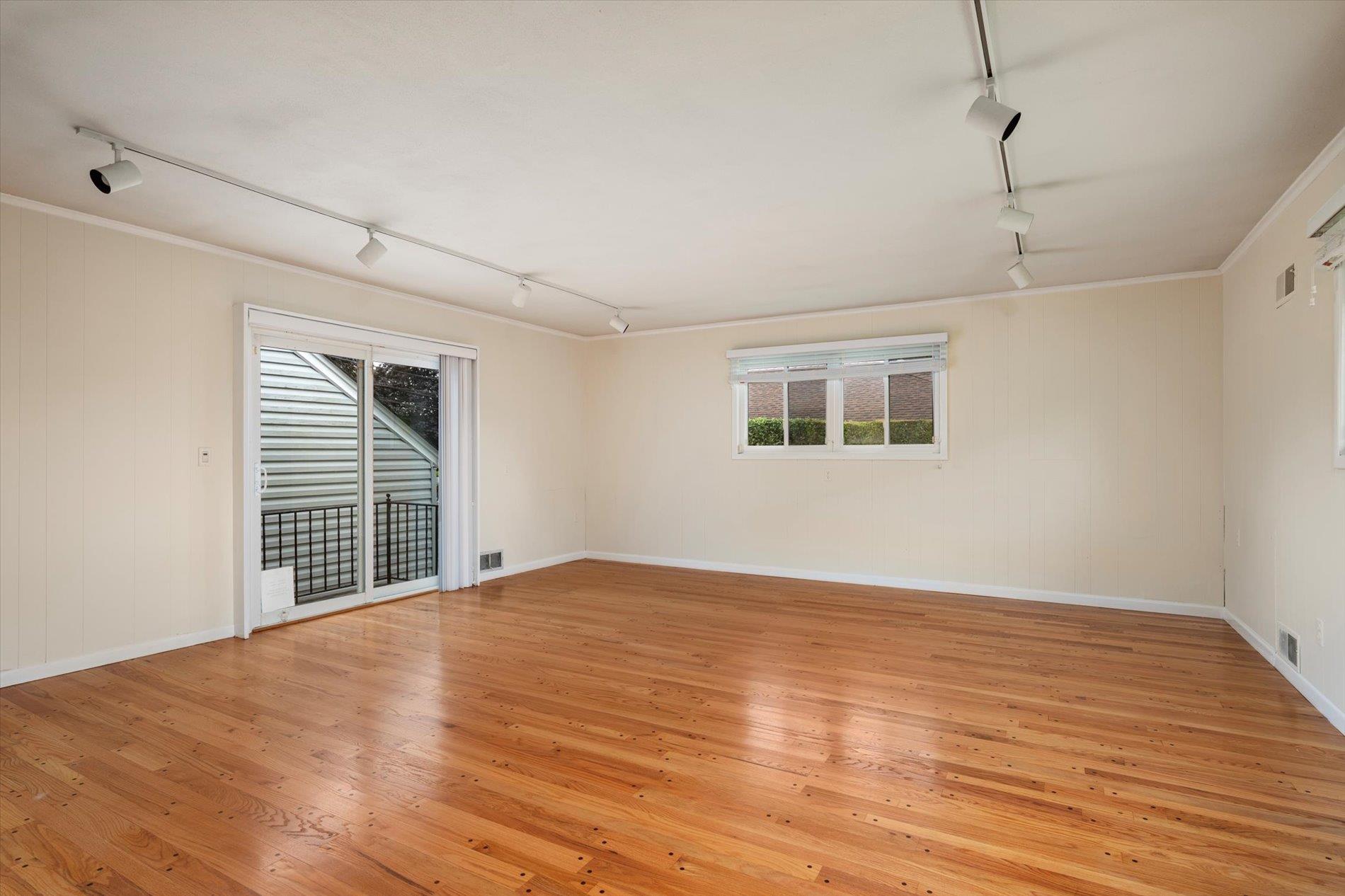 1901 New Hyde Park Road, New Hyde Park, NY 11040