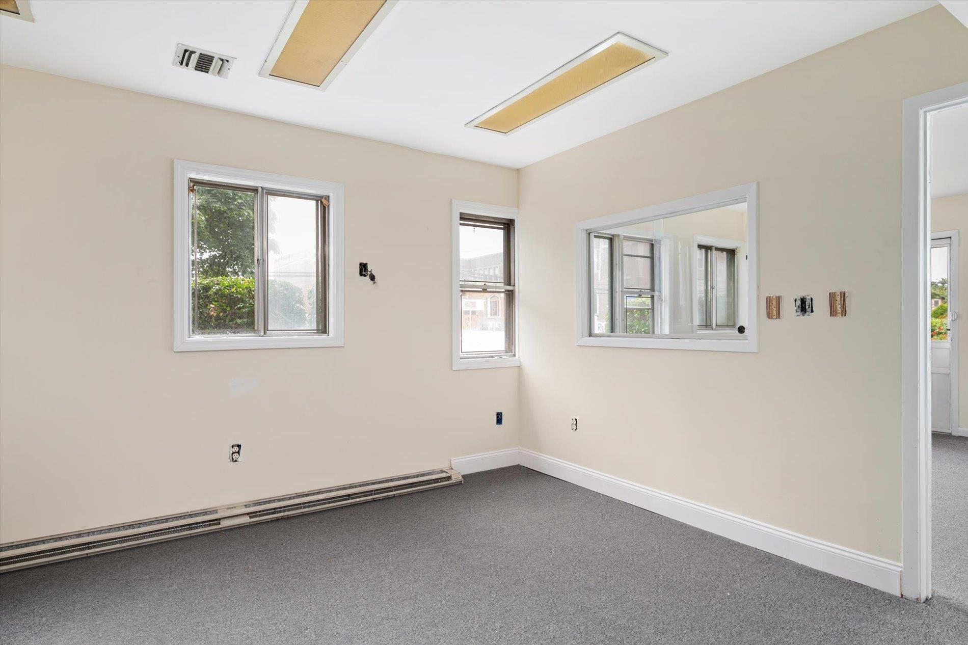 1901 New Hyde Park Road, New Hyde Park, NY 11040