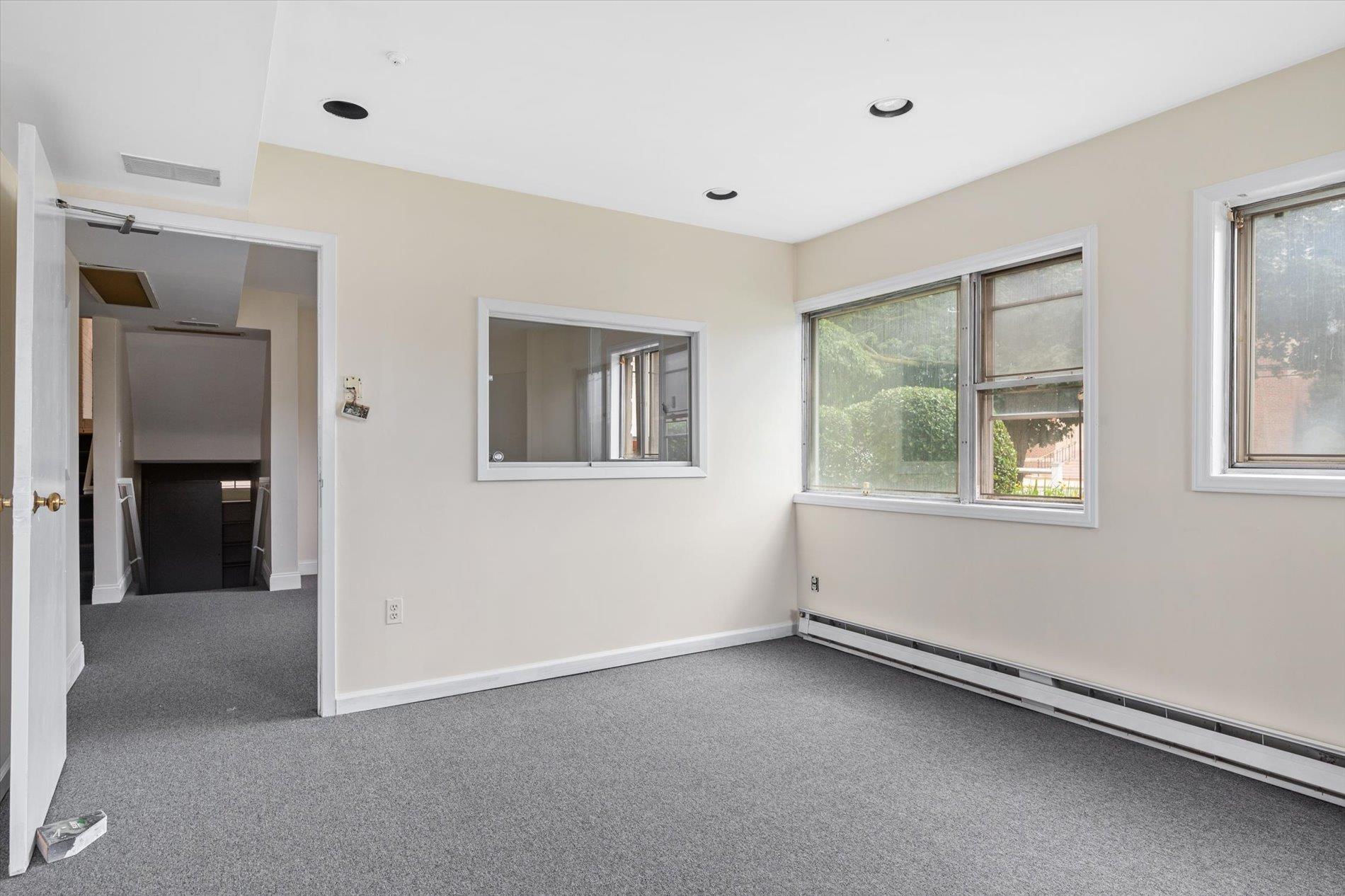 1901 New Hyde Park Road, New Hyde Park, NY 11040