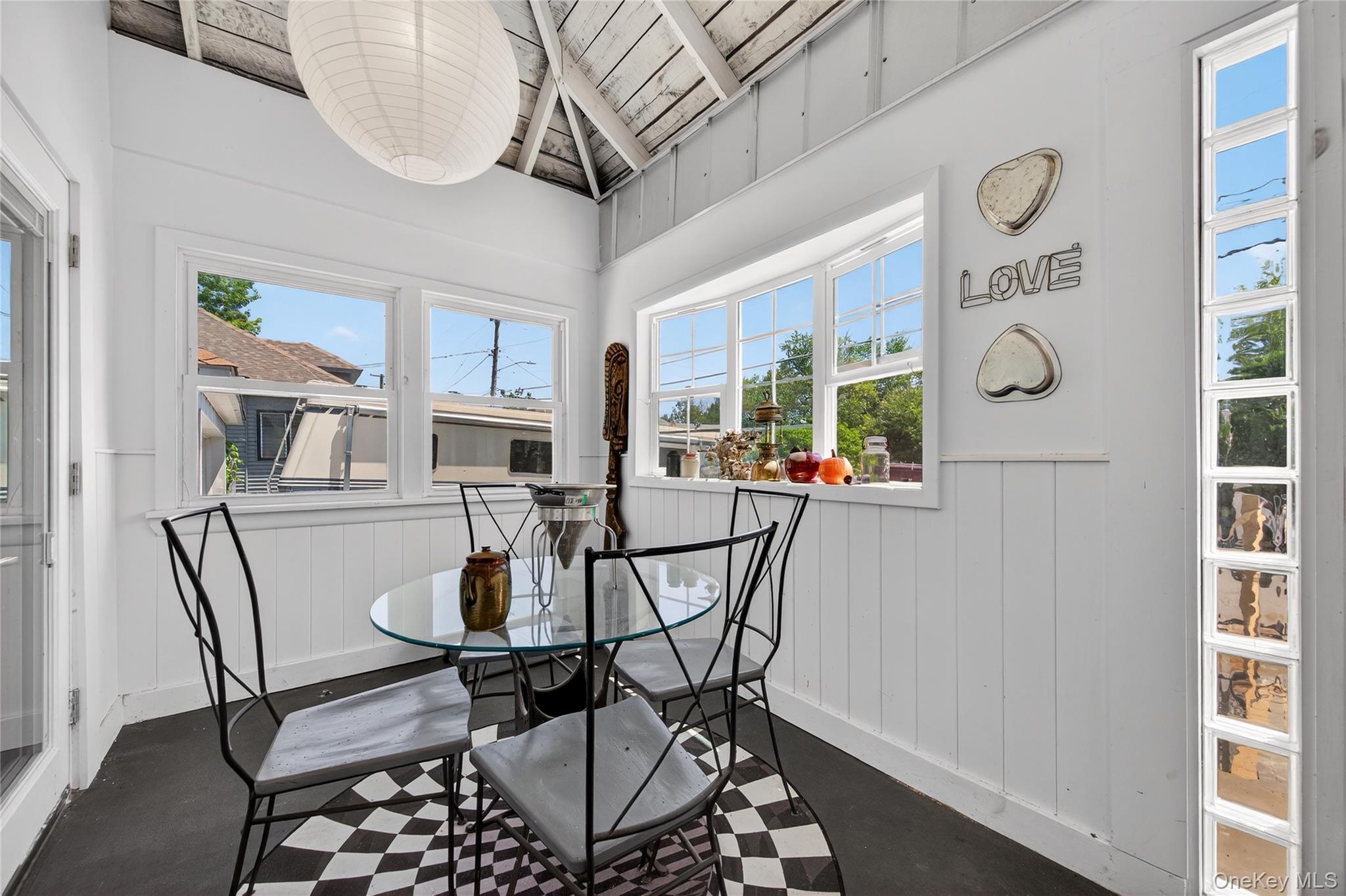 16 Broadway, Loch Sheldrake, NY 12759