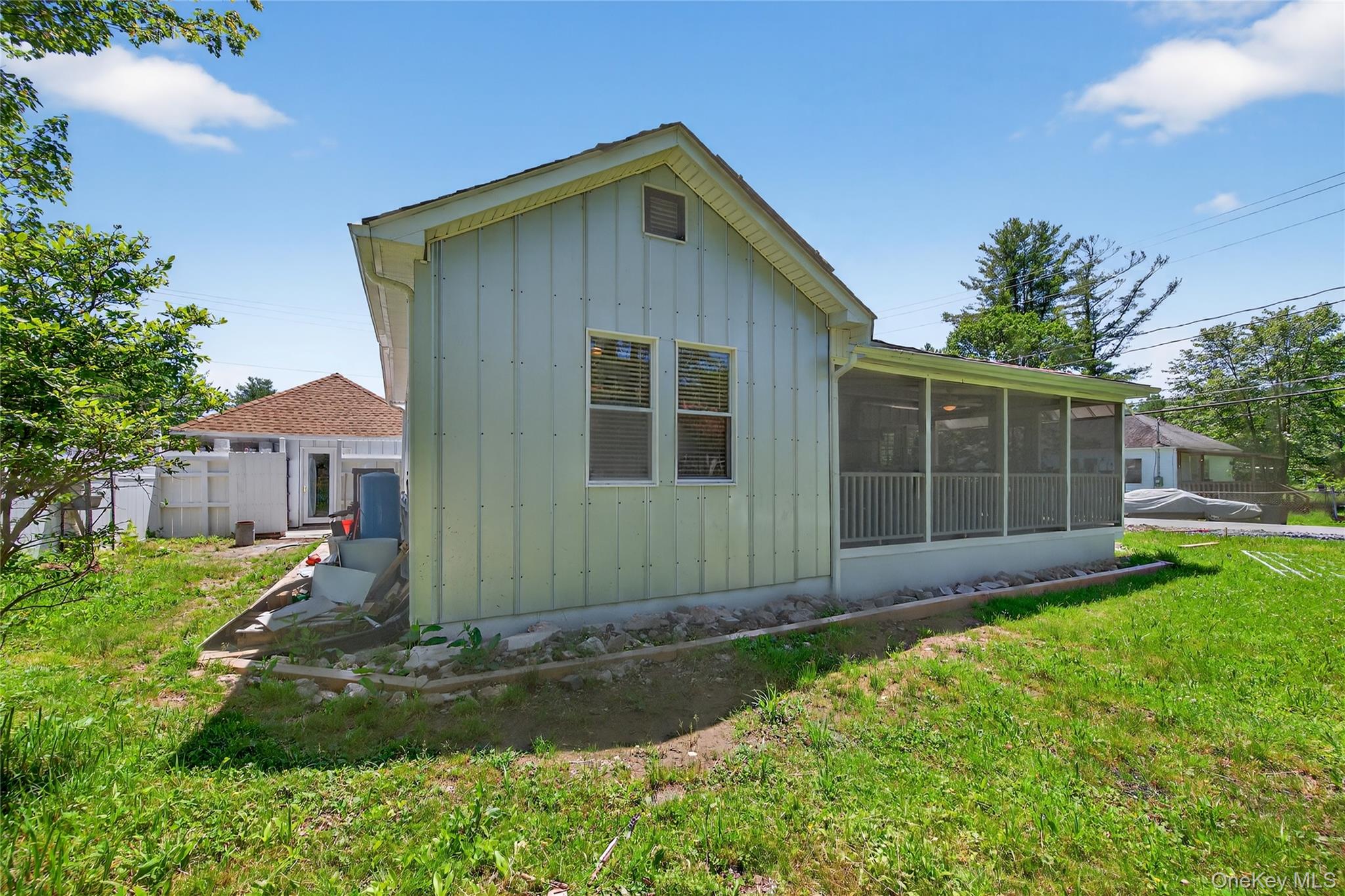 16 Broadway, Loch Sheldrake, NY 12759