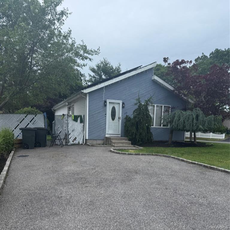 268 Haven Avenue, Ronkonkoma, NY 11779