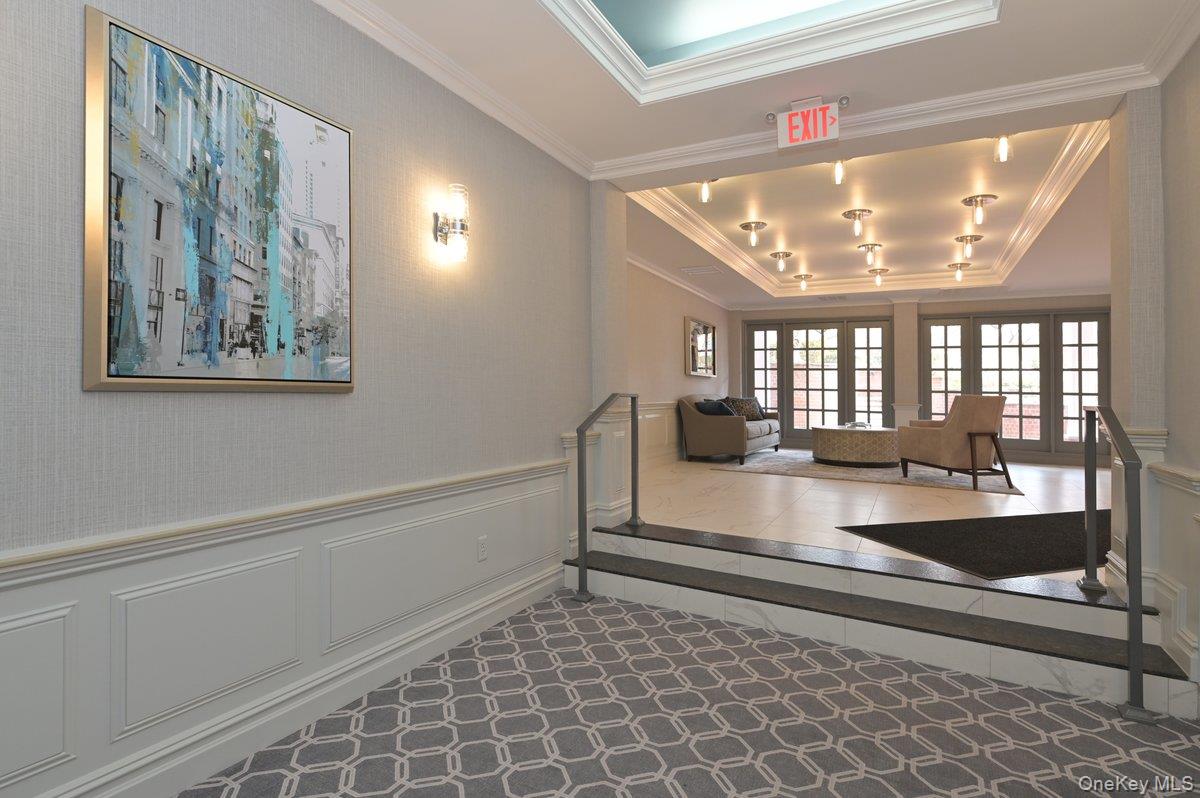 180 S Middle Neck Road # 1-Q, Great Neck, NY 11021