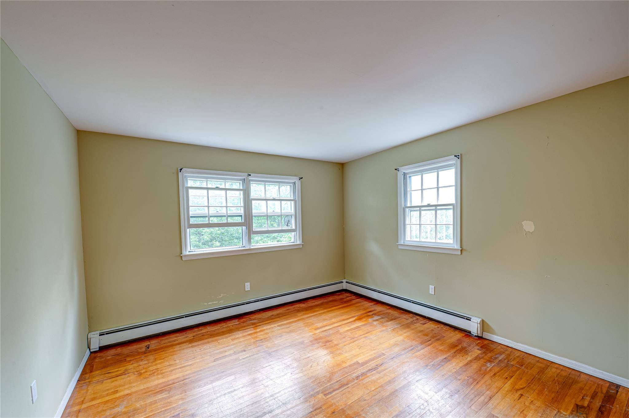 10 Valentine Road, Shoreham, NY 11786