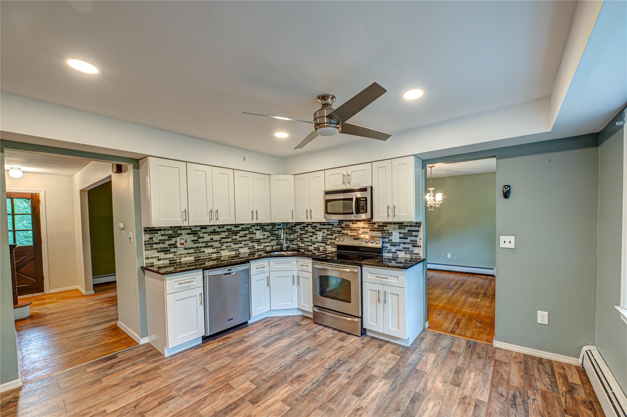 10 Valentine Road, Shoreham, NY 11786