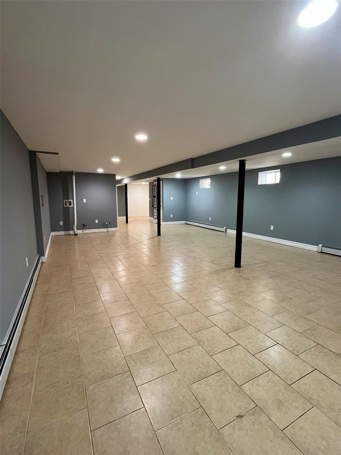 819 Hollywood Avenue, Bronx, NY 10465