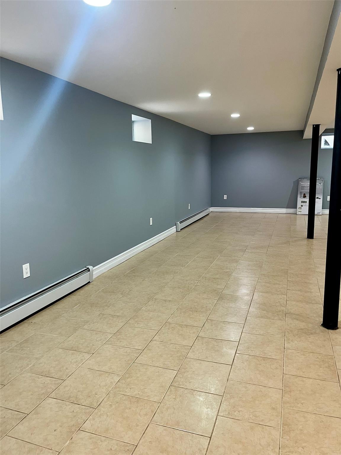 819 Hollywood Avenue, Bronx, NY 10465