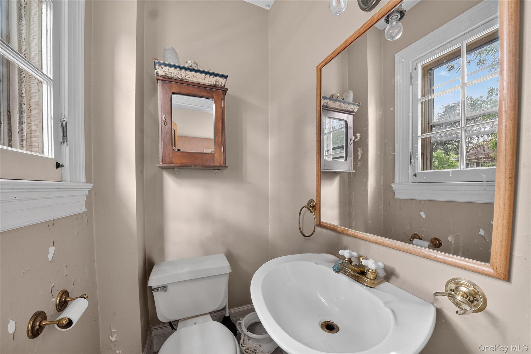 13 Garfield Place, Poughkeepsie, NY 12601