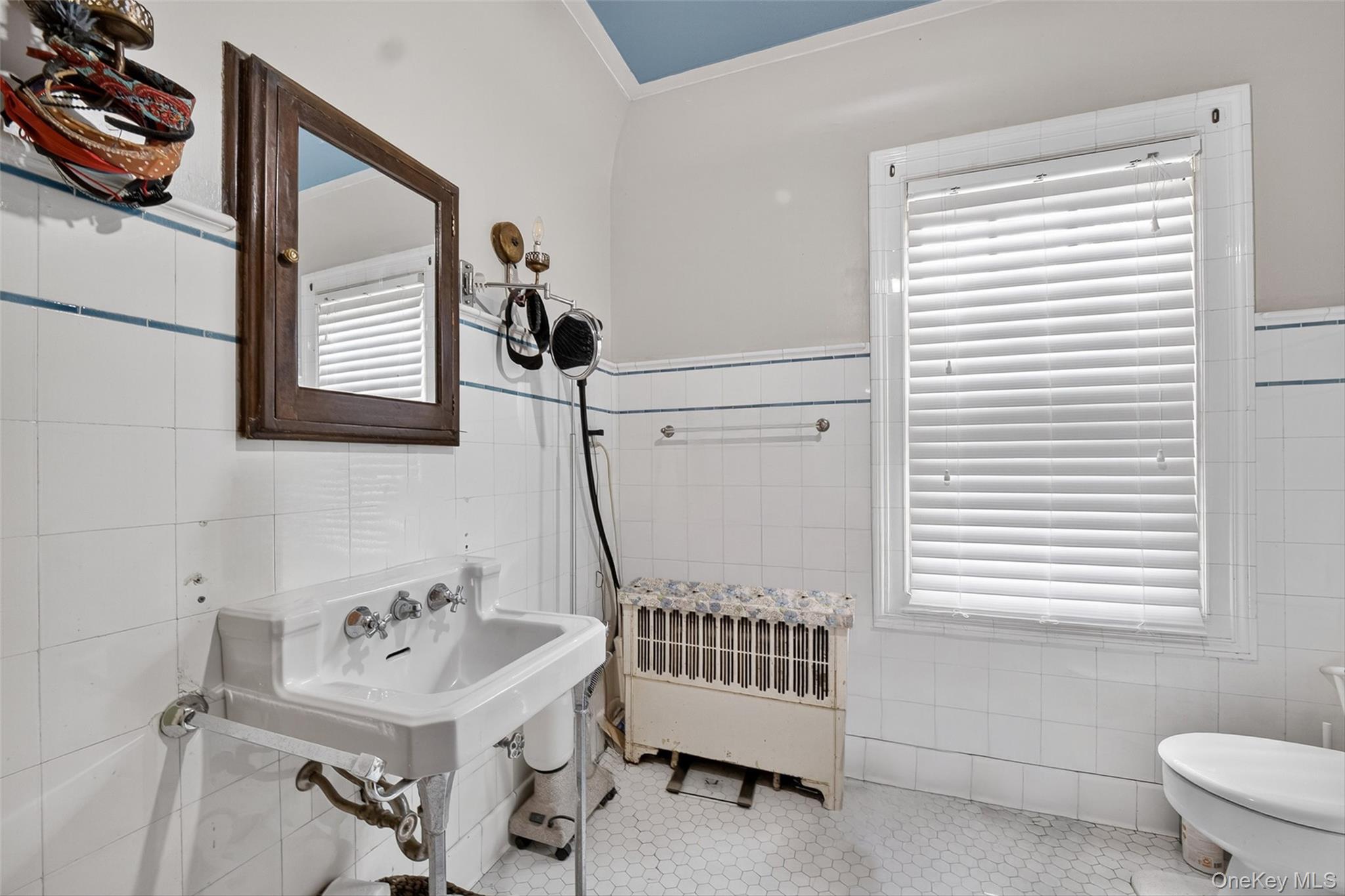 13 Garfield Place, Poughkeepsie, NY 12601