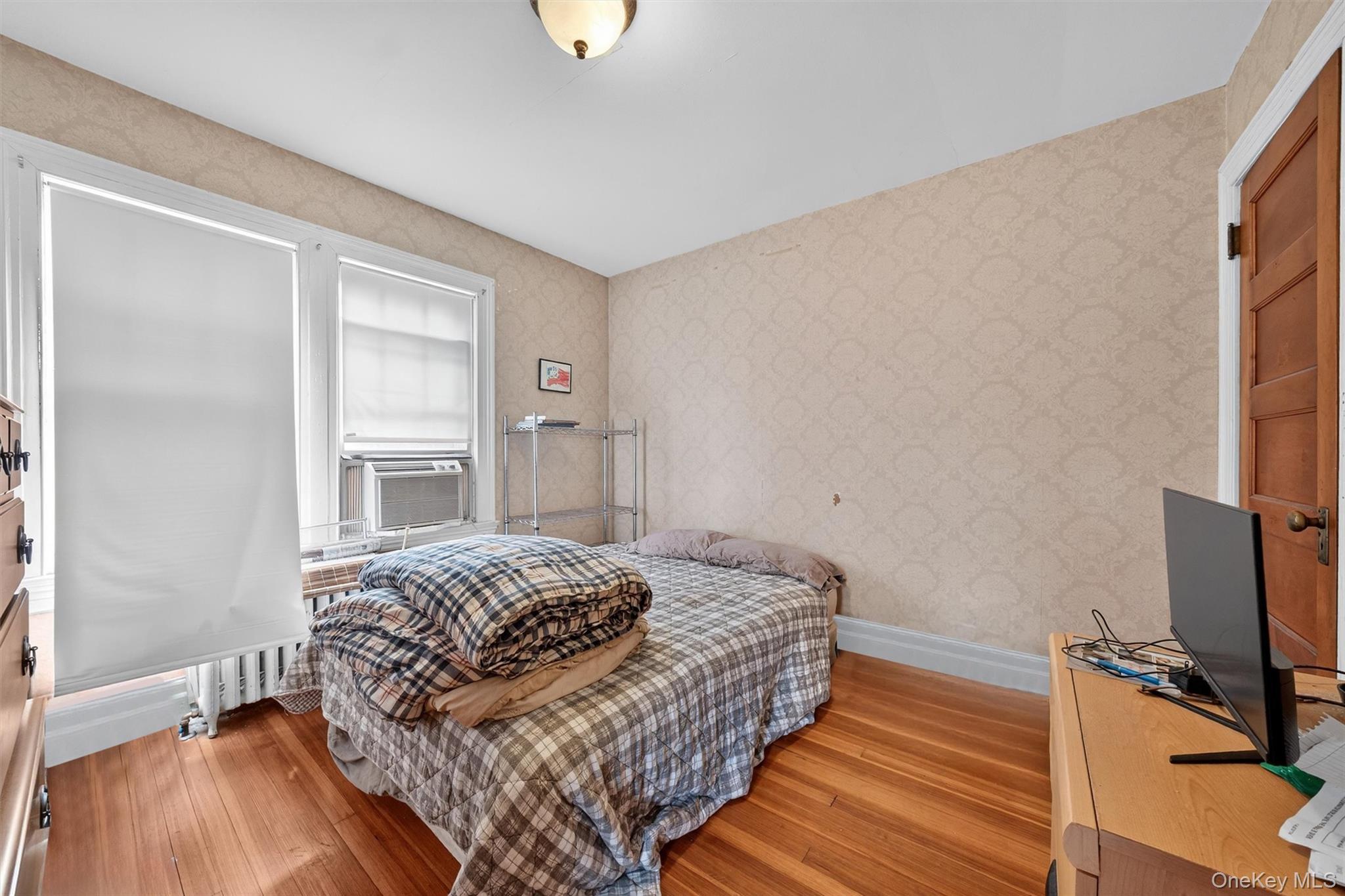 13 Garfield Place, Poughkeepsie, NY 12601