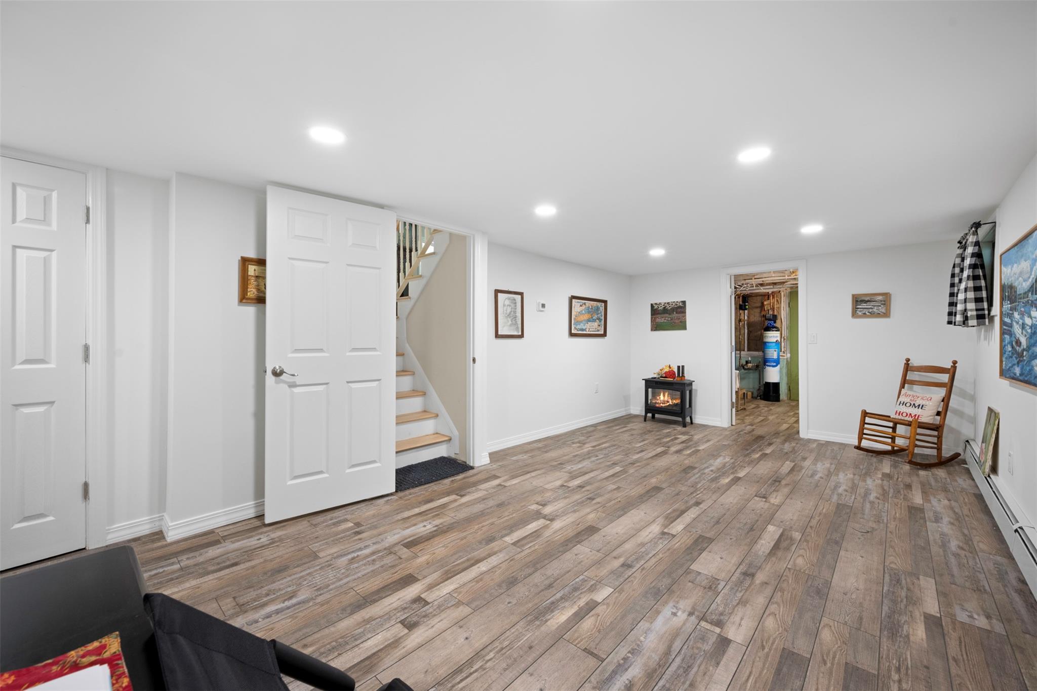 54 Bankside Drive, Centerport, NY 11721