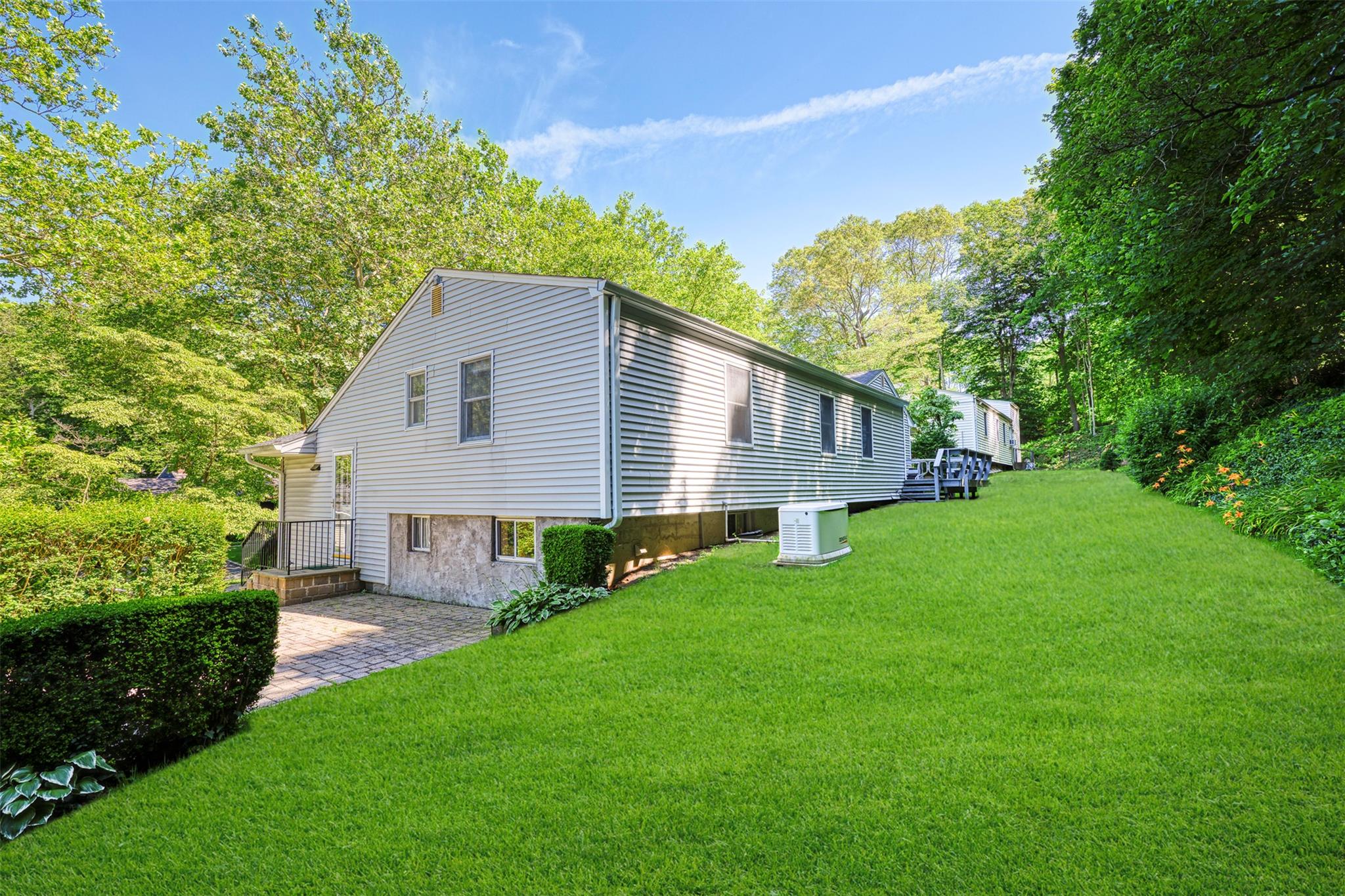 54 Bankside Drive, Centerport, NY 11721