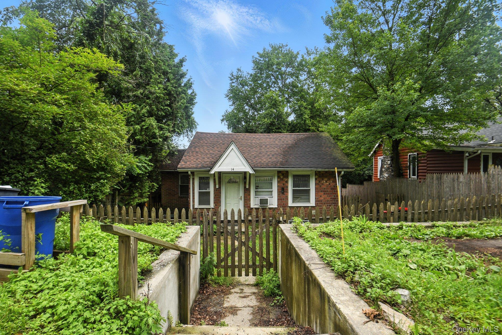 14 Pine Street, Lake Peekskill, NY 10537