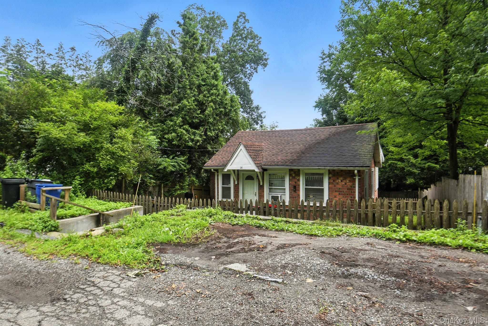 14 Pine Street, Lake Peekskill, NY 10537