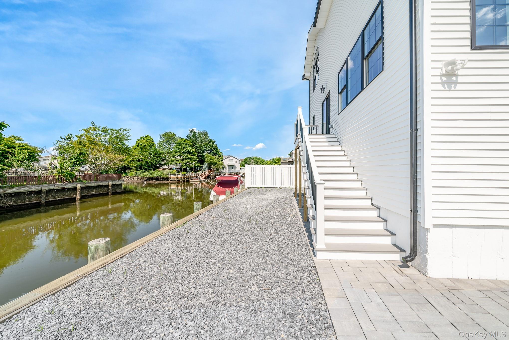 23 Bay Street, Bellmore, NY 11710