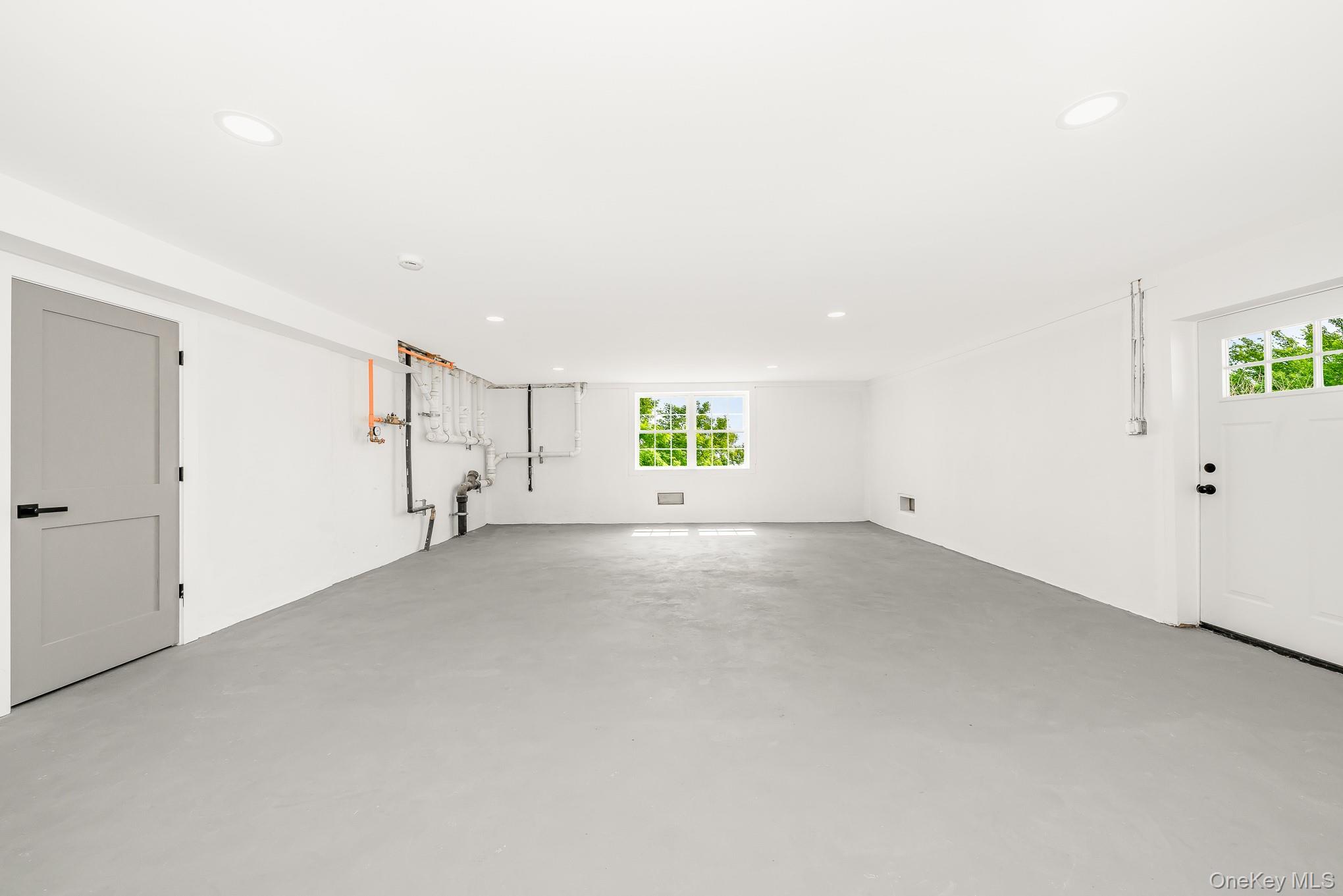 23 Bay Street, Bellmore, NY 11710