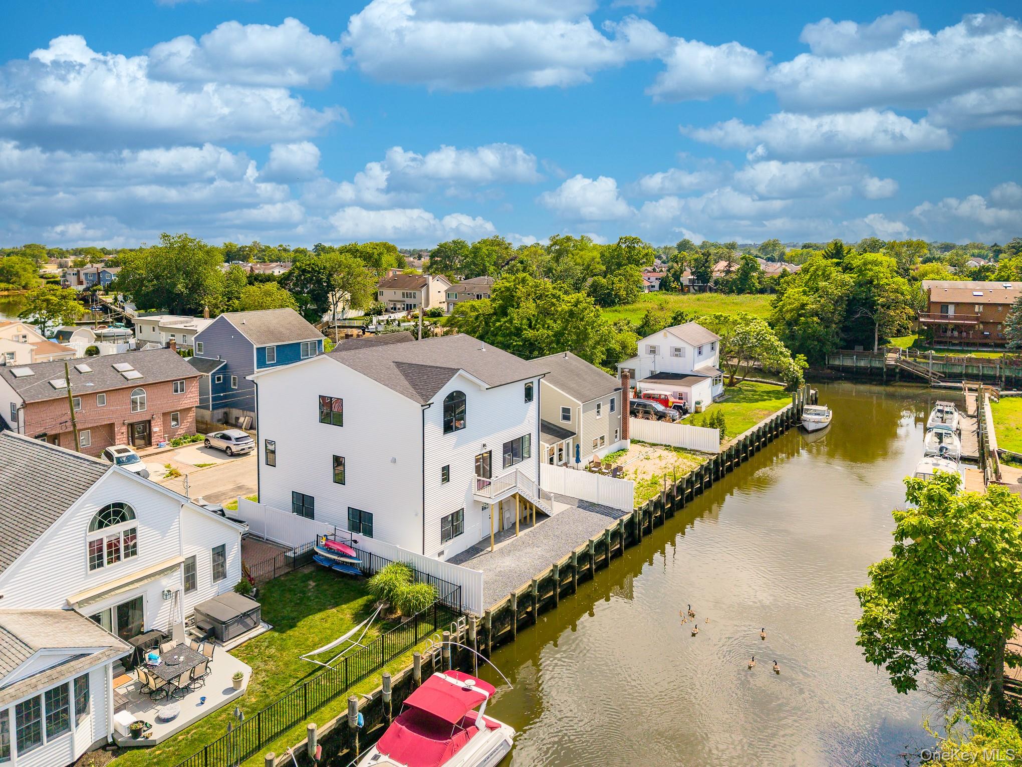 23 Bay Street, Bellmore, NY 11710