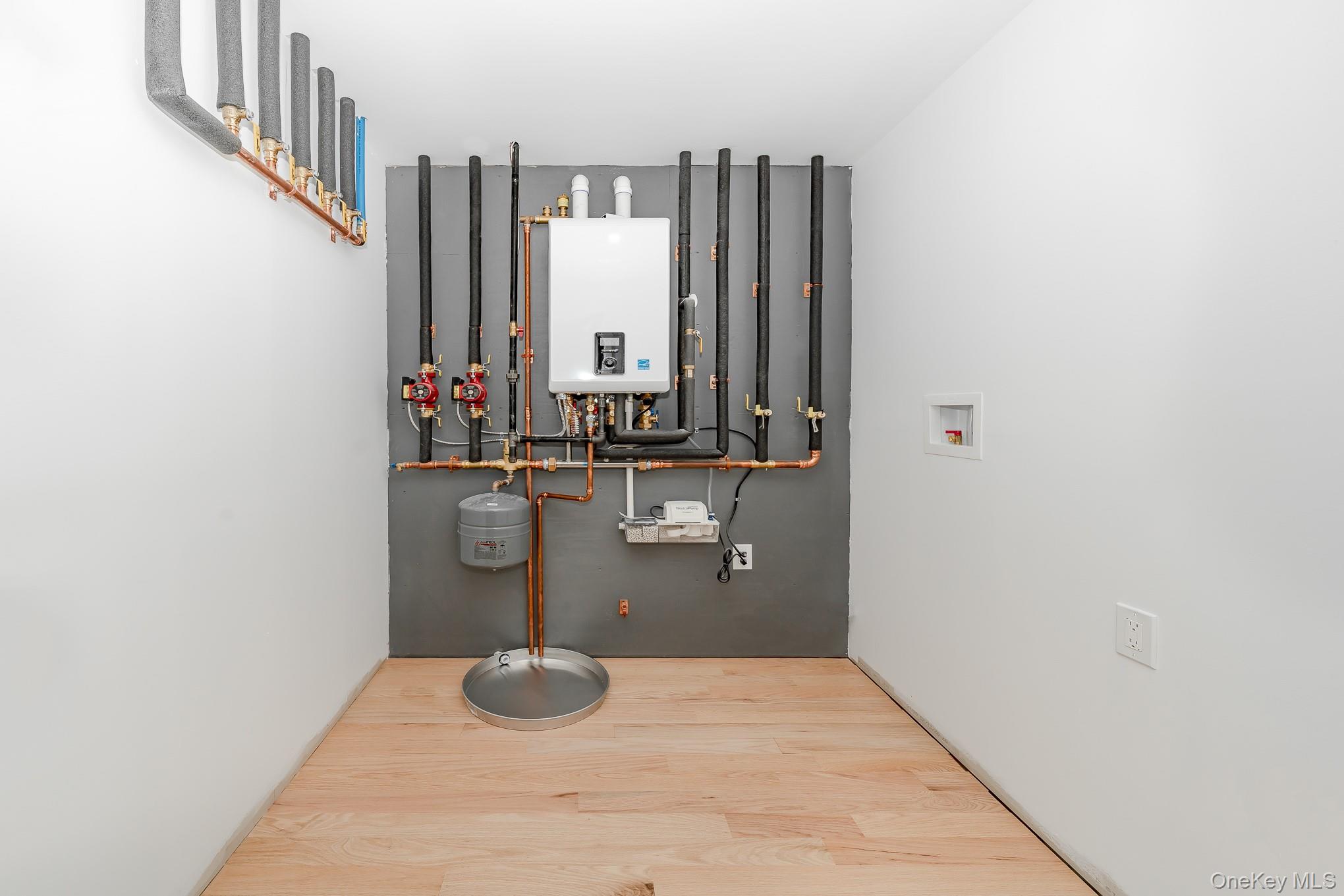 23 Bay Street, Bellmore, NY 11710