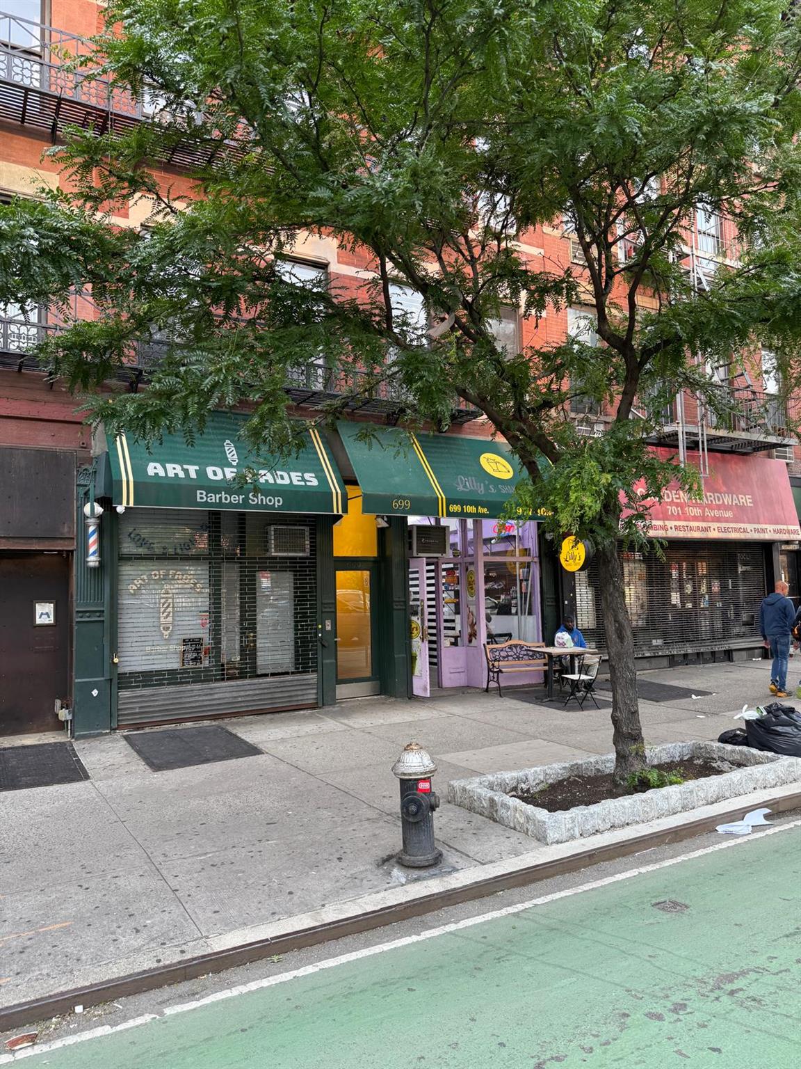699 10th Avenue, New York (Manhattan), NY 10036