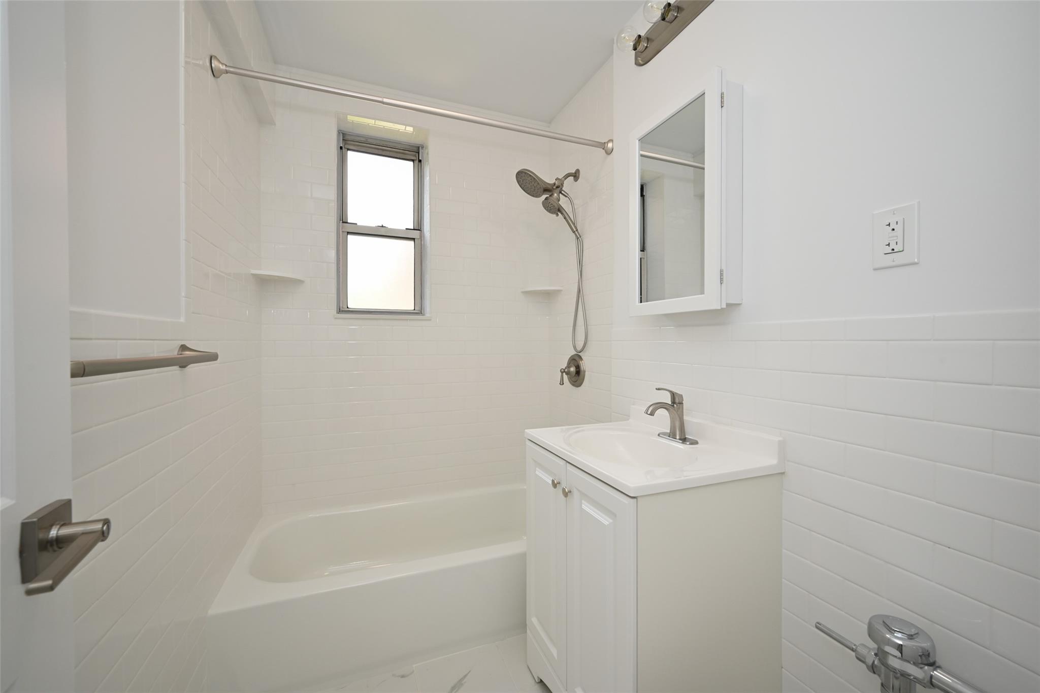 26-21 Union Street # 1B, Flushing, NY 11354